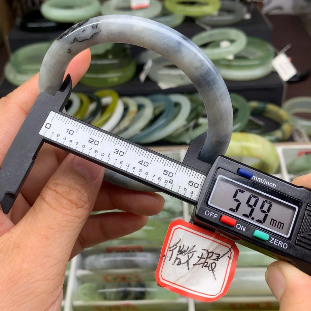 蛇纹石玉未镶嵌手镯511