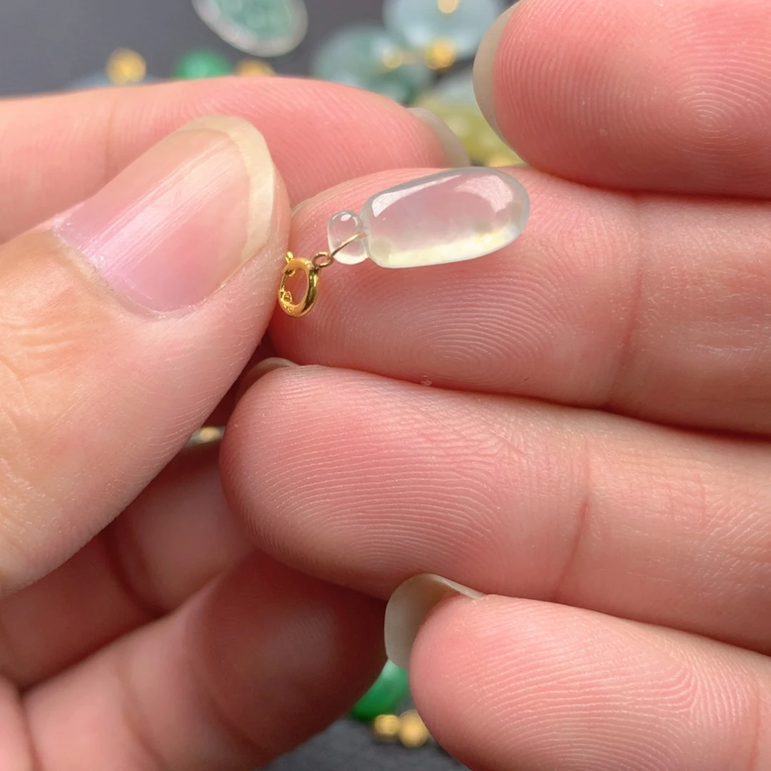 【闪购商品】颈饰18K金镶嵌翡翠翡翠