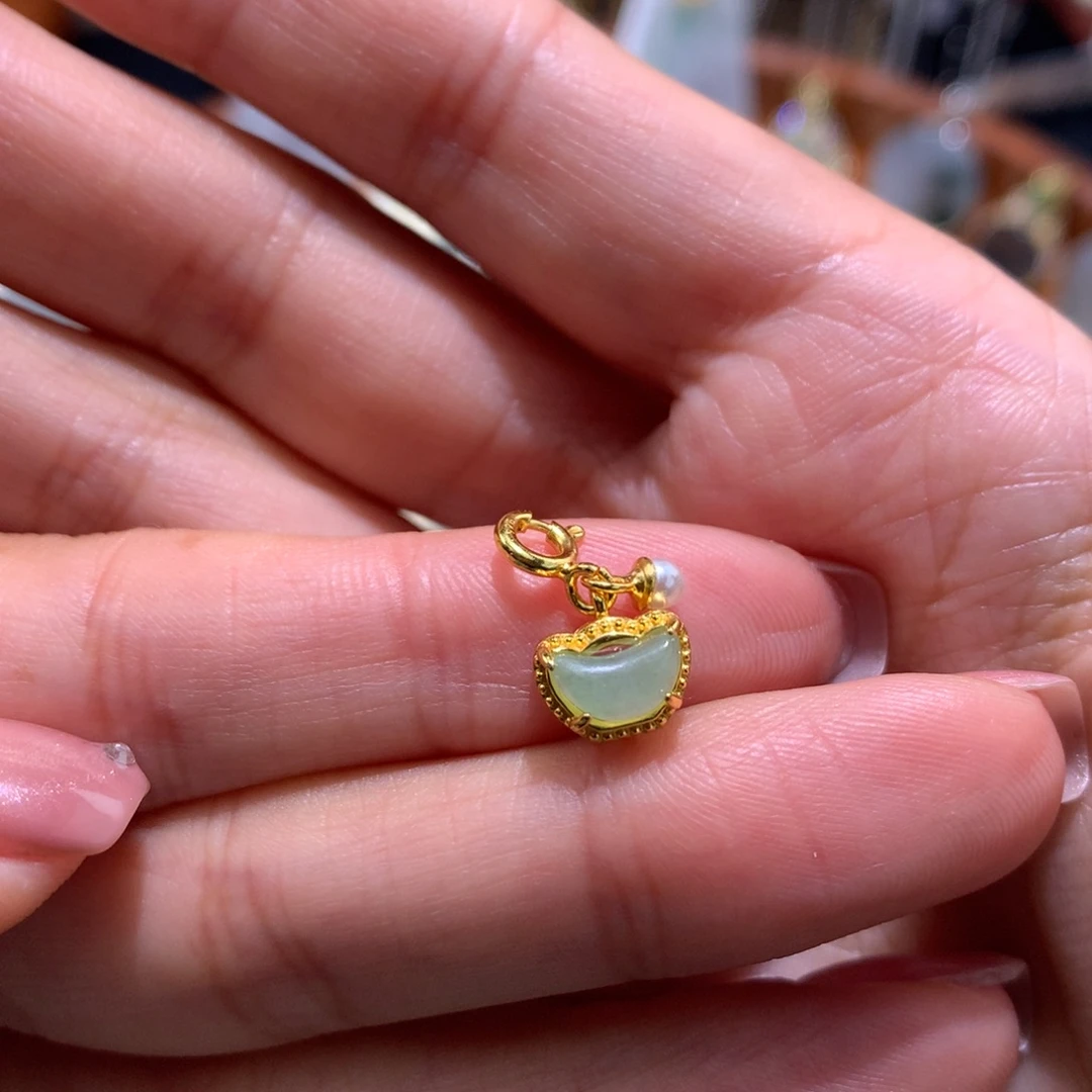 颈饰银S925镶嵌翡翠滴流