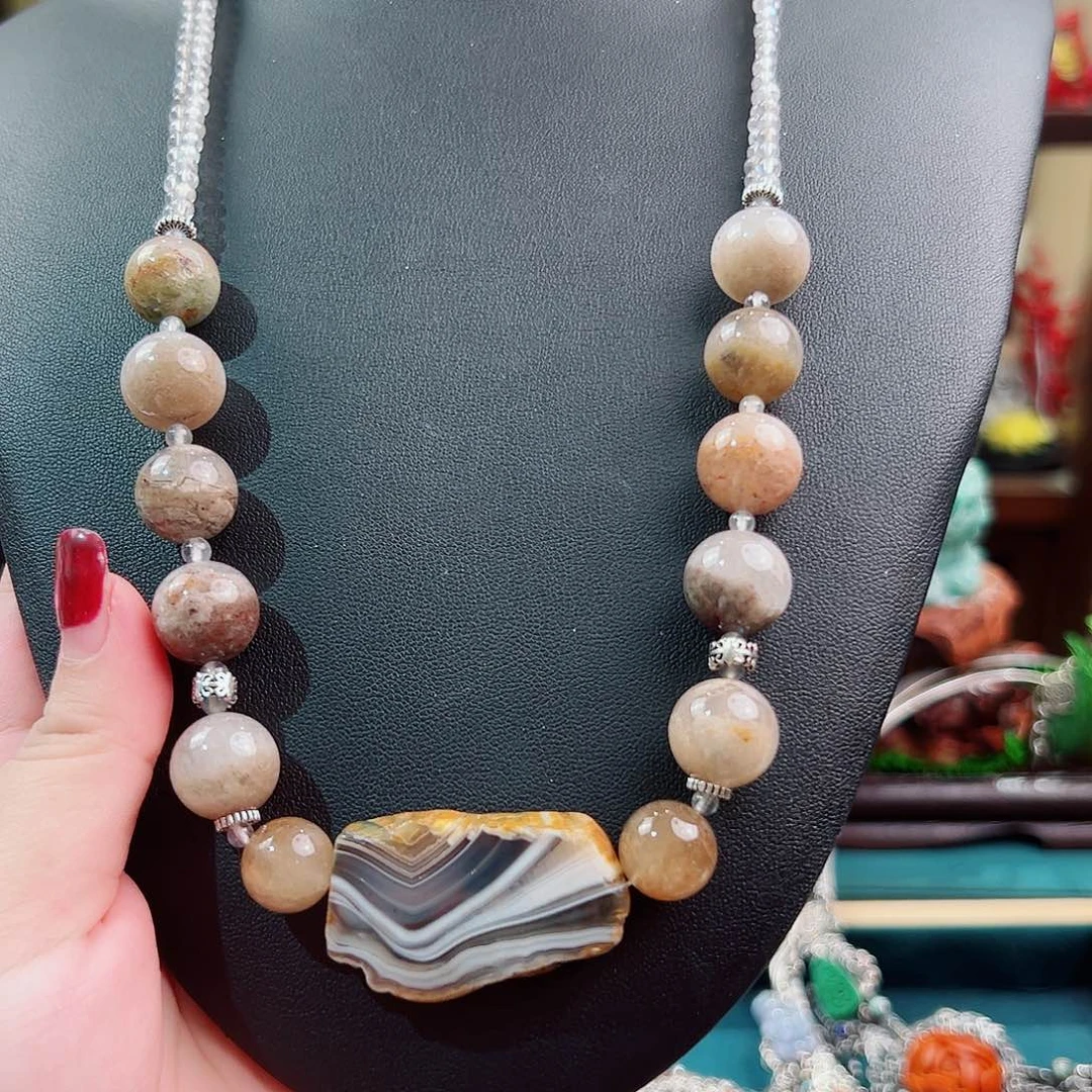 未镶嵌翡翠颈饰国风