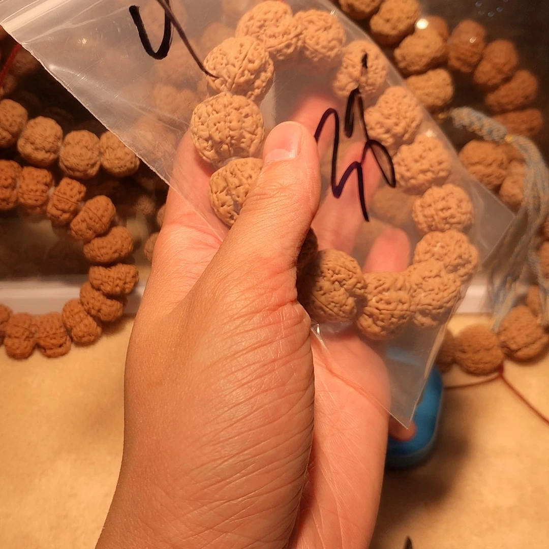 金刚菩提手串w*4。