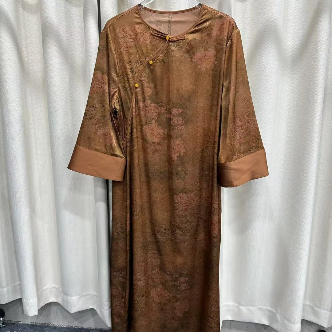 52722-2 咖色祥云香云缎连衣裙