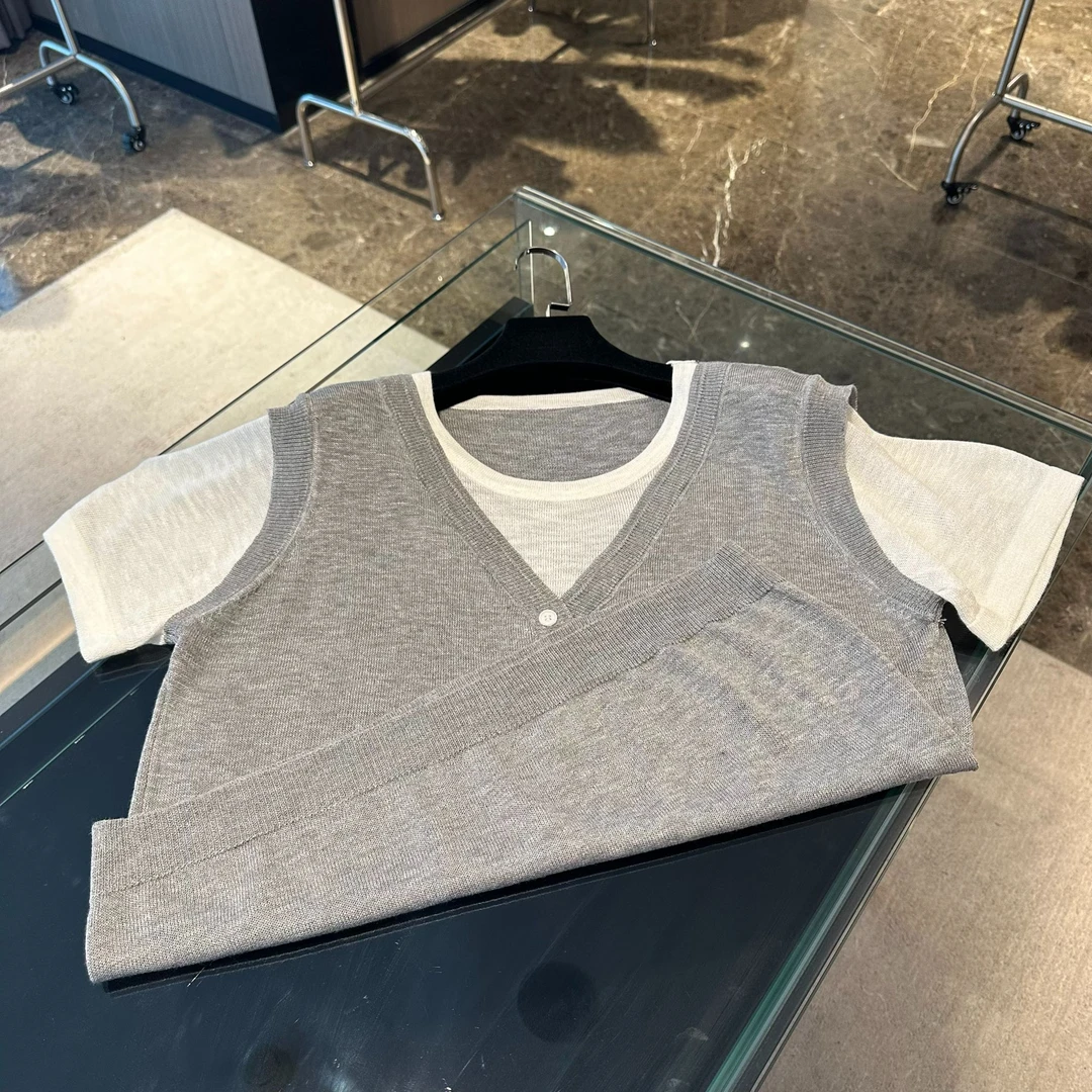 设计感拼接假两件上衣