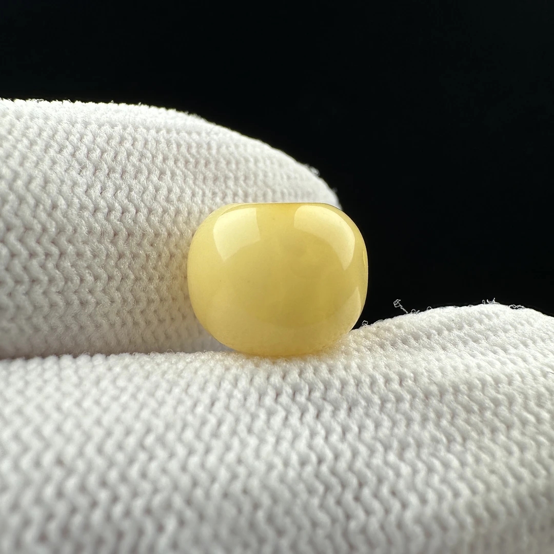 B9316天然原矿蜜蜡 【微瑕】墩子10.9*8.8mm 支持复检 假一罚十