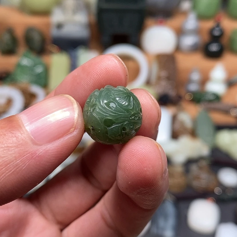 【闪购商品】颈饰未镶嵌和田玉（糖玉）