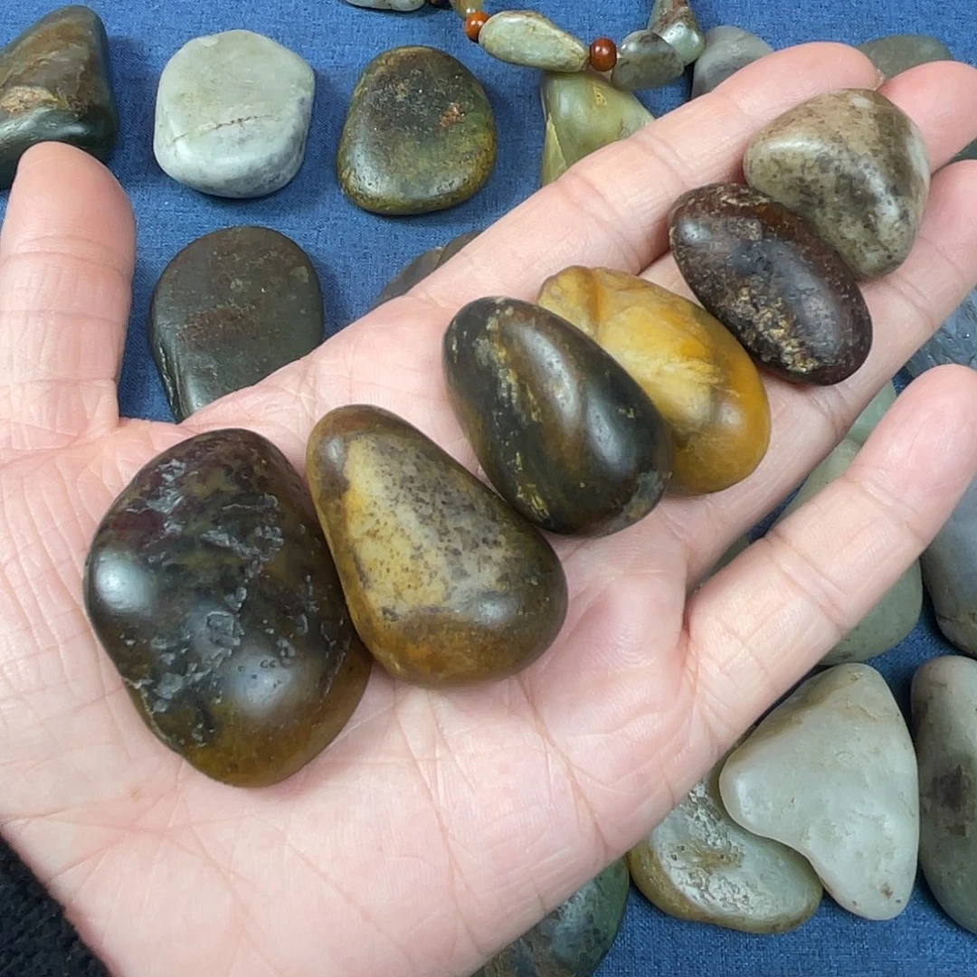 未镶嵌和田玉手链隆**8