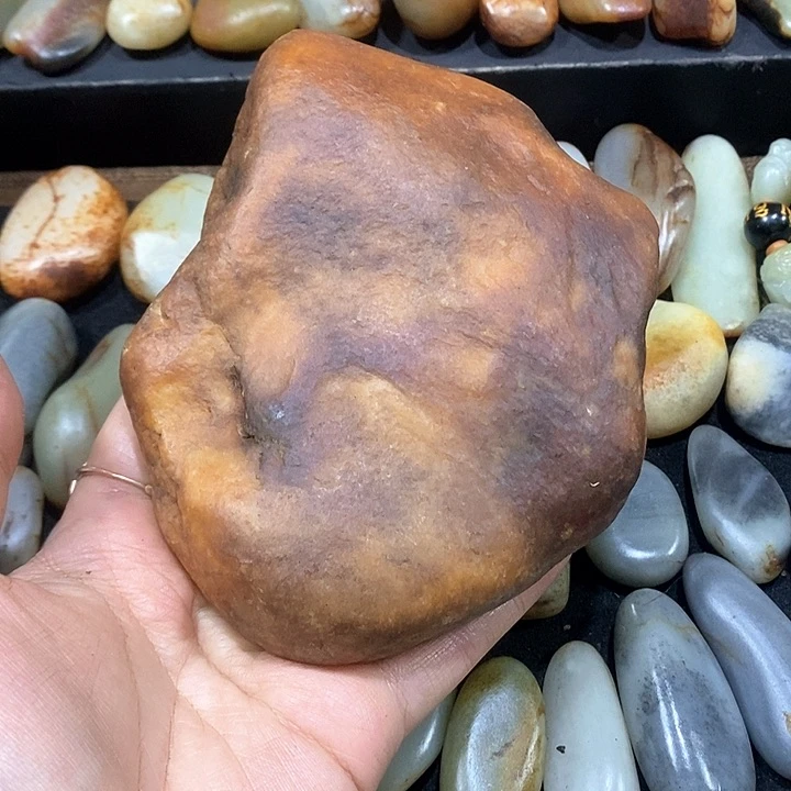 未镶嵌和田玉（糖玉）挂件$****$