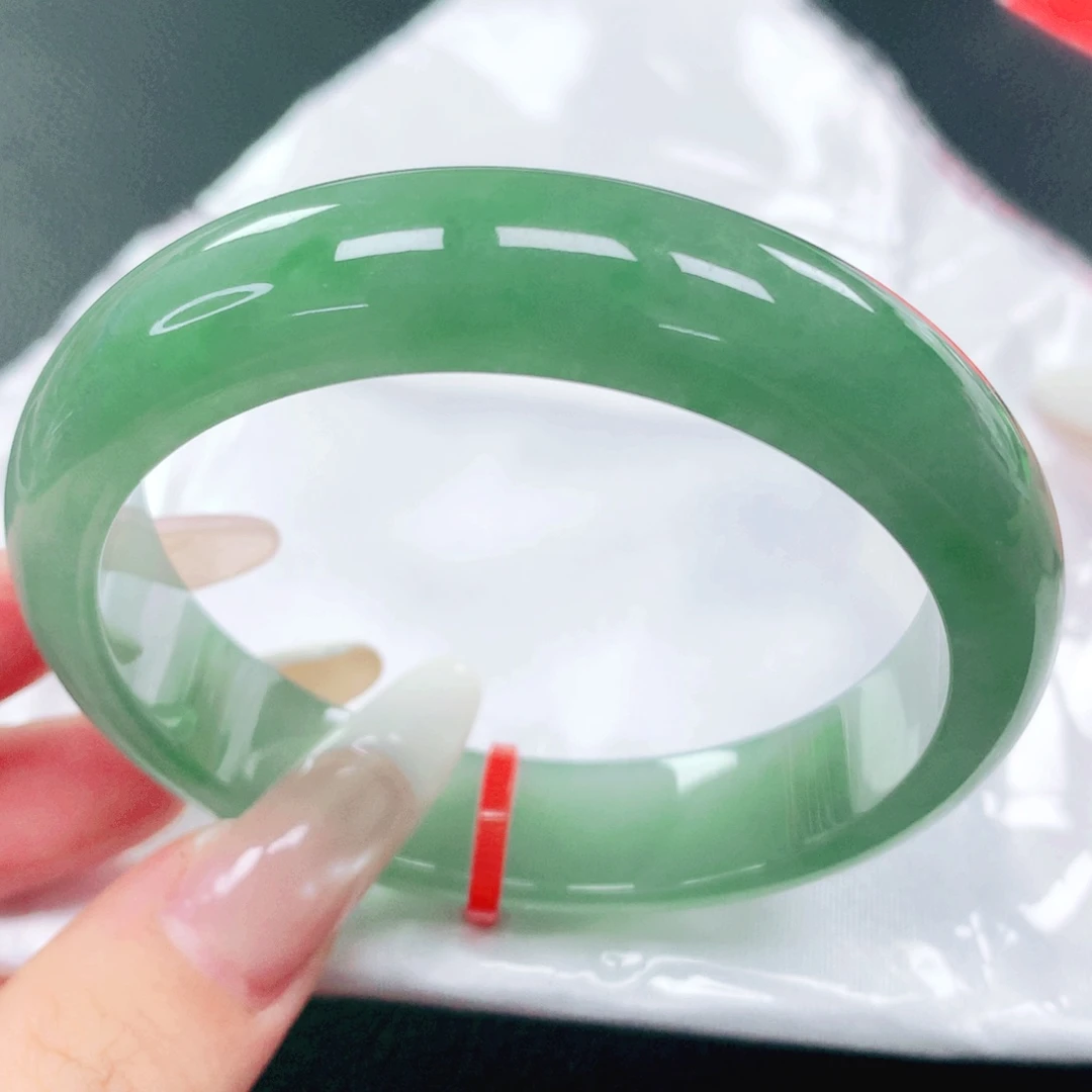 翡翠未镶嵌手镯55