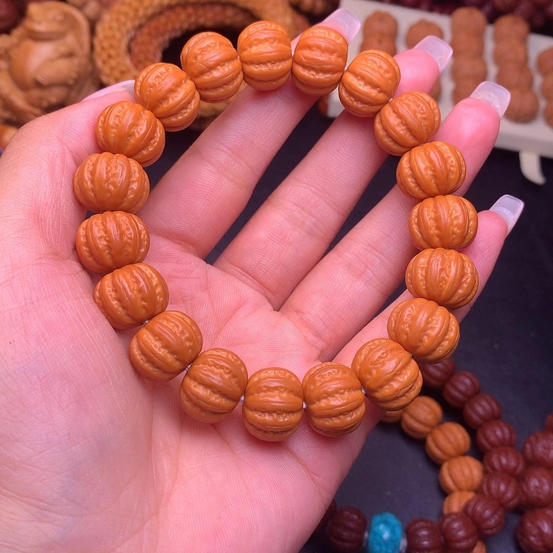 猴头核桃吊坠飞碟八愣1.5尺寸好八愣