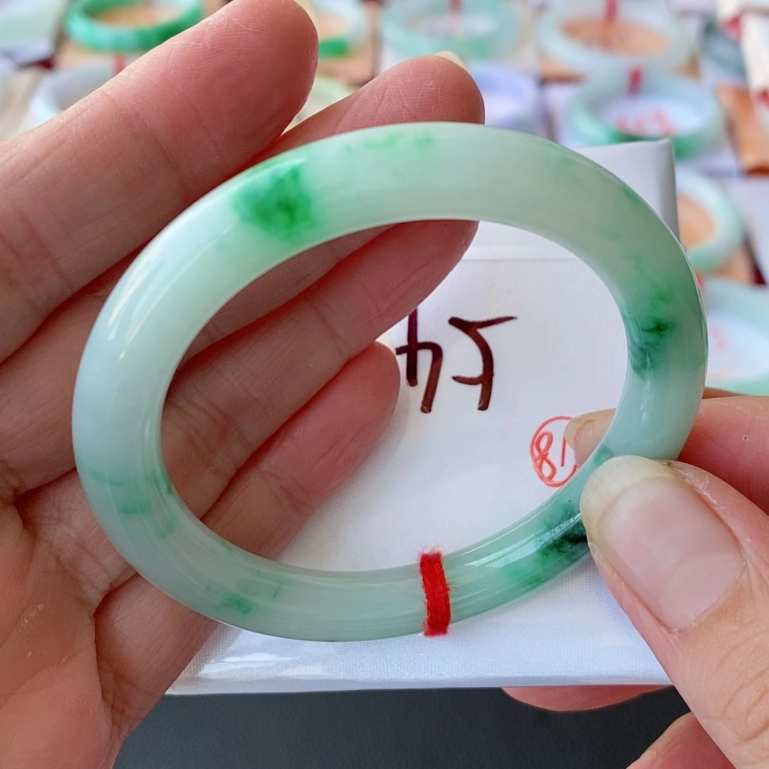 翡翠手镯未镶嵌18号链接