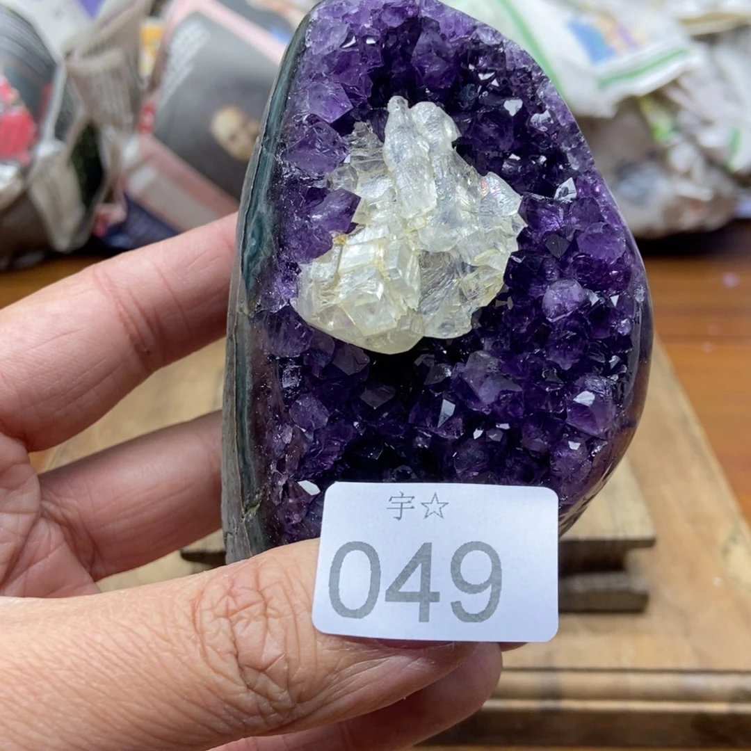 紫晶天然水晶摆件未镶嵌