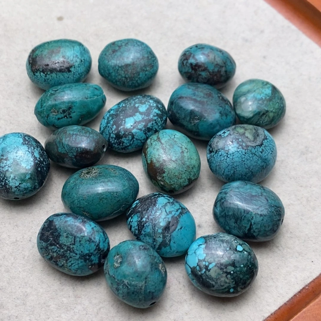 玛瑙/玉髓未镶嵌珠宝半成品湖北松椭圆蛋一颗