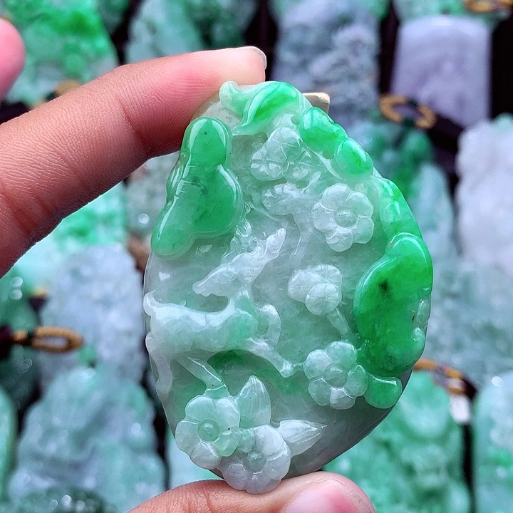 翡翠未镶嵌吊坠(不含链)