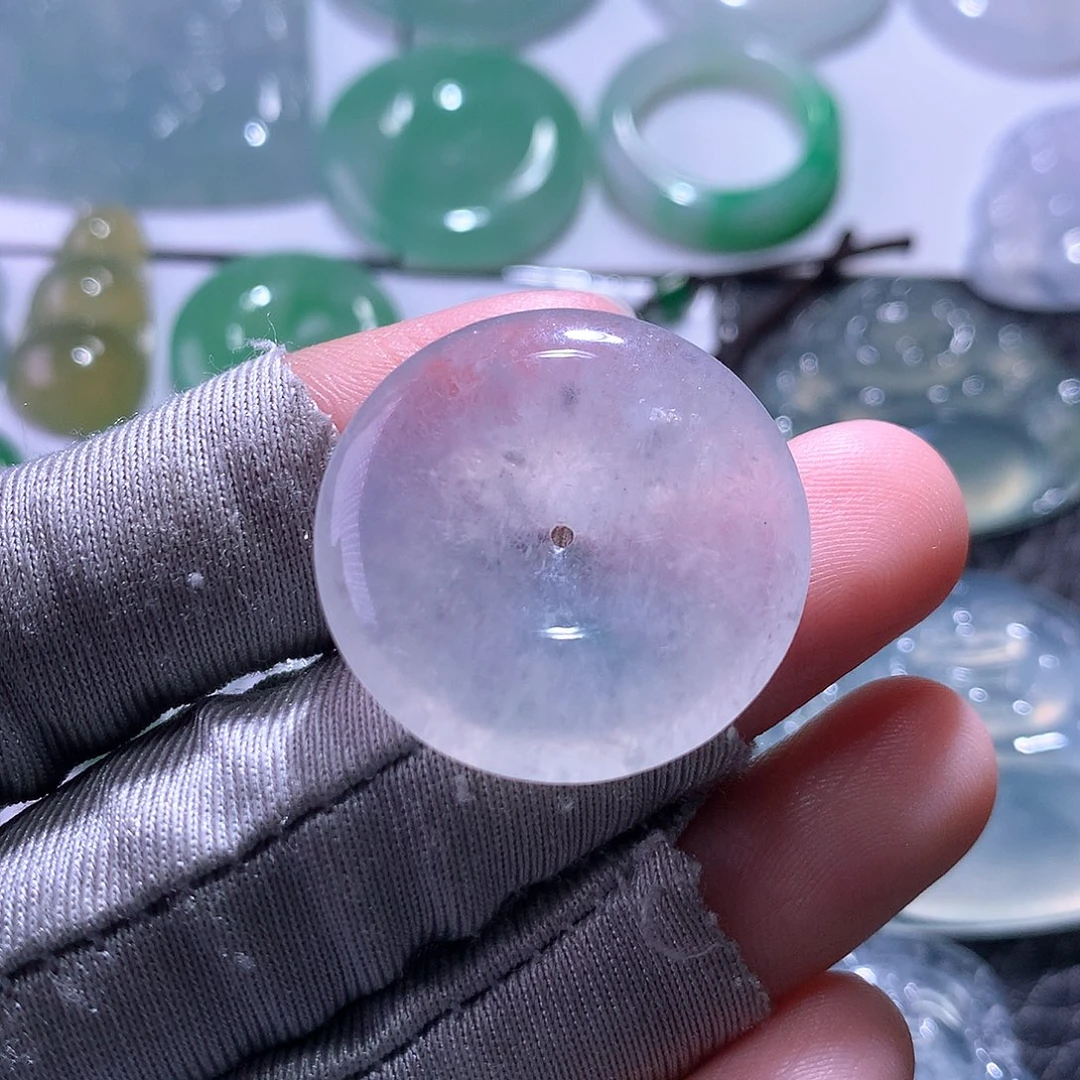 翡翠未镶嵌颈饰扣