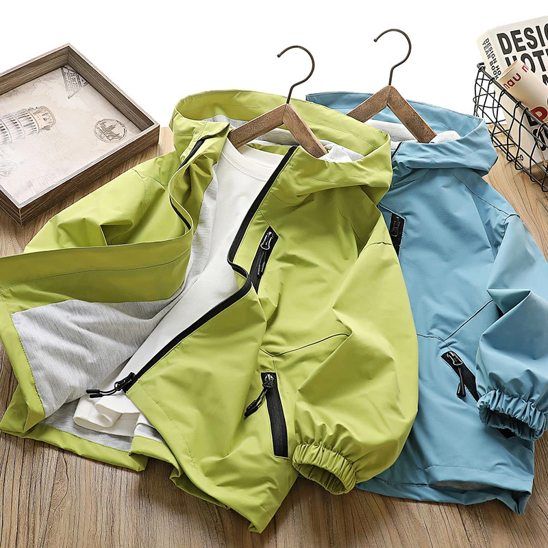 男童春秋户外冲锋衣2025新款儿童防风连帽潮外套中大童洋气拉链衫