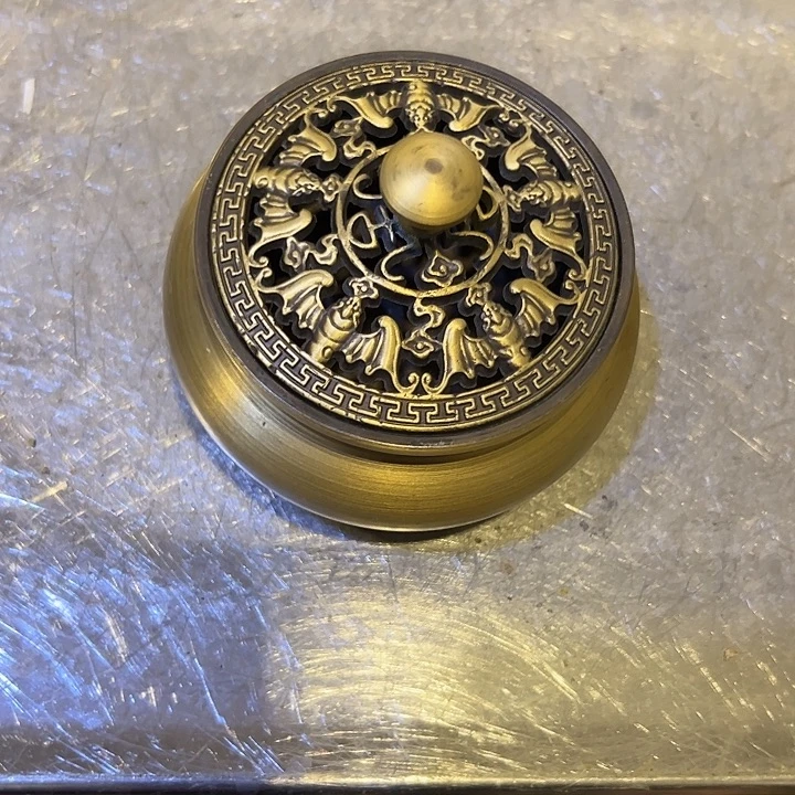 逍***尘黄铜摆件，文房工艺品摆件