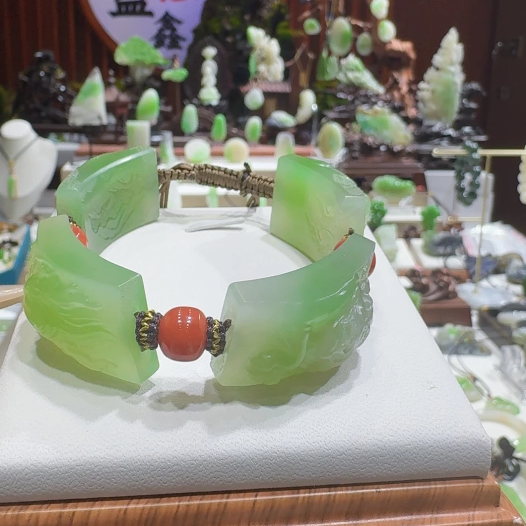 和田玉（翠青玉）未镶嵌挂件翠青手牌