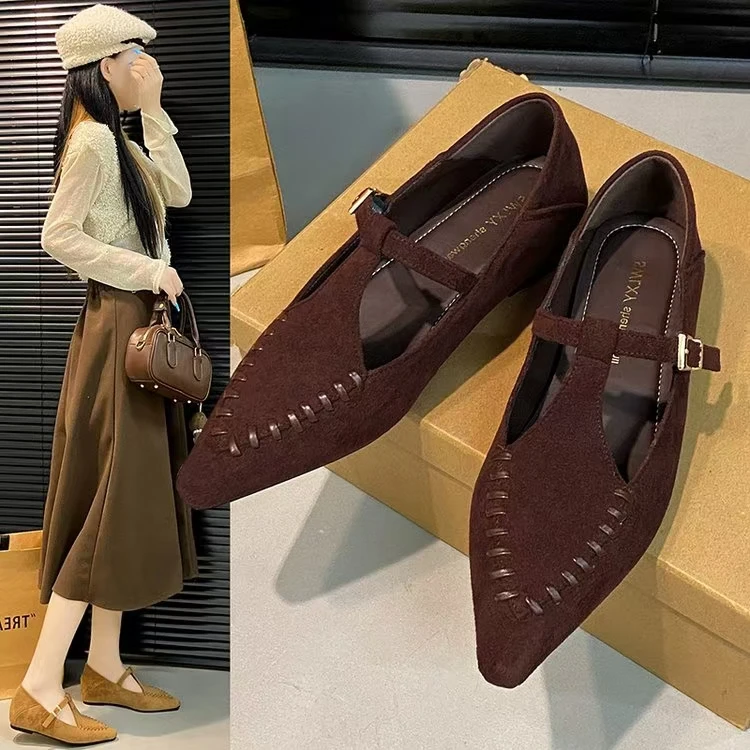 2025初秋爆款韩版浅口时尚百搭气质尖头平底内增高玛丽珍单鞋女款