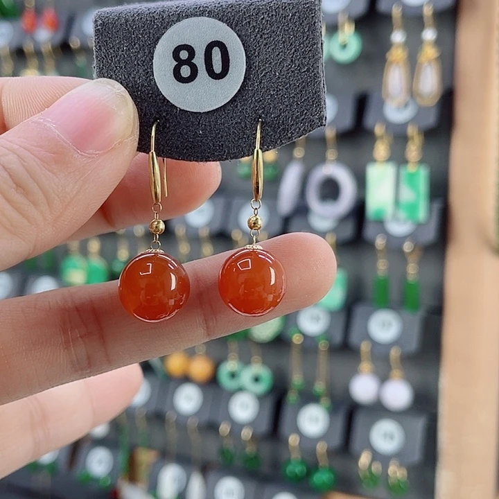 18K金镶嵌耳饰南红玛瑙