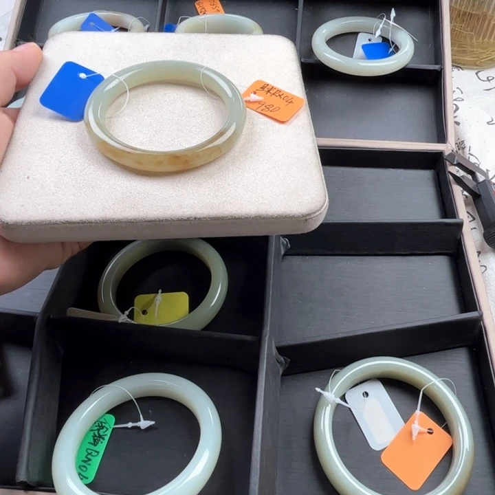 未镶嵌手镯和田玉玲珑美镯56.3