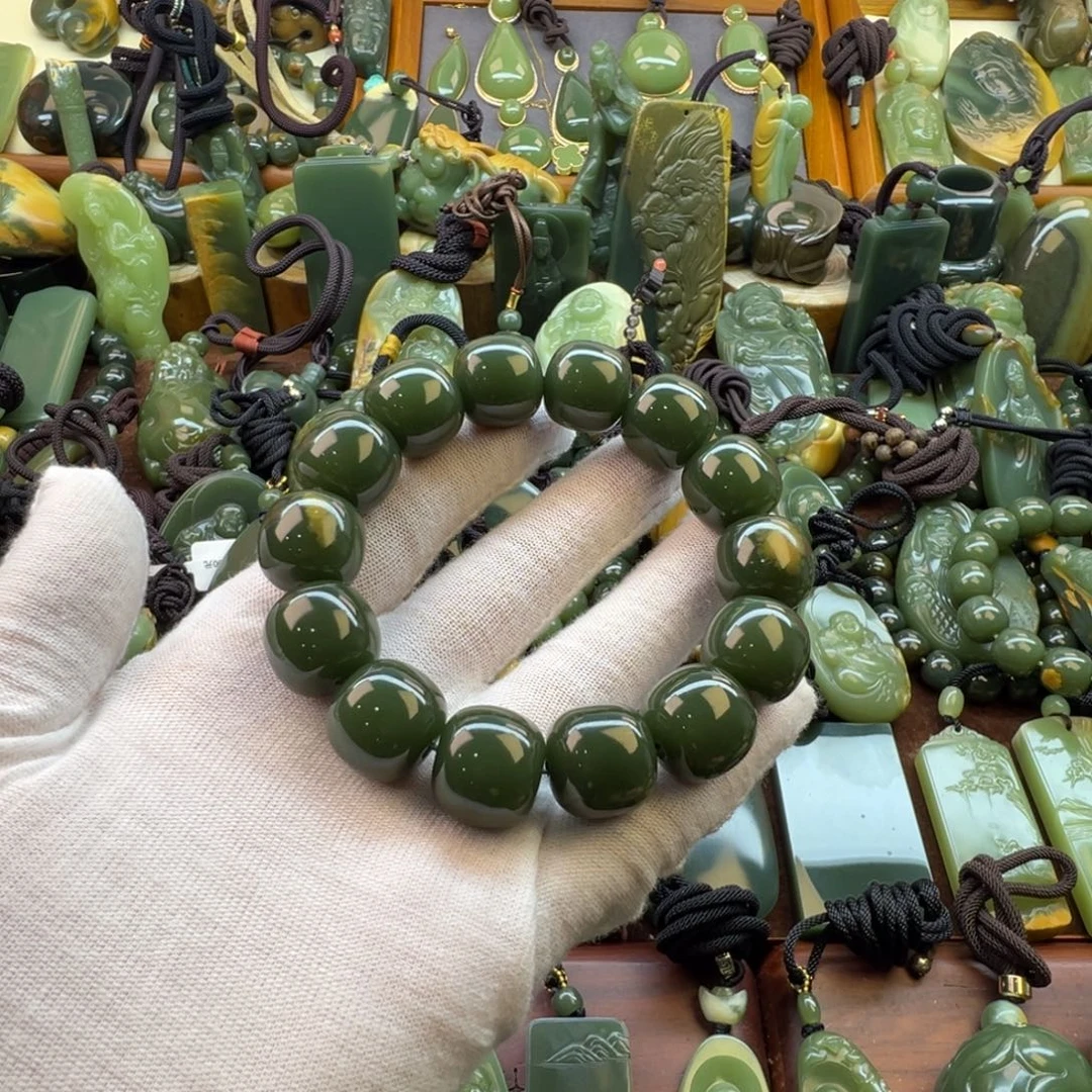 长***鹿岫岩河磨玉（透闪石质玉）未镶嵌手链