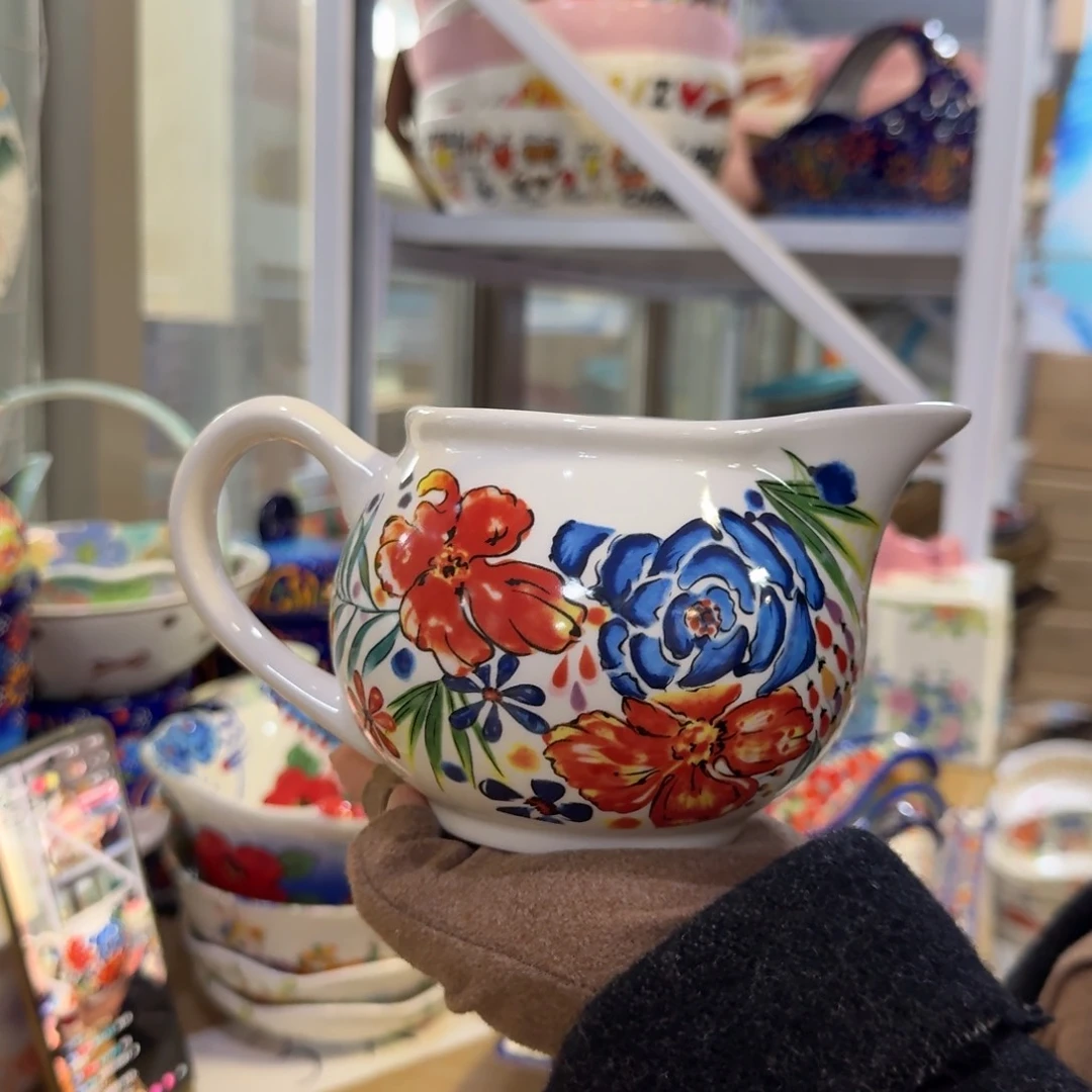 瓷繁花550毫升小奶壶一只