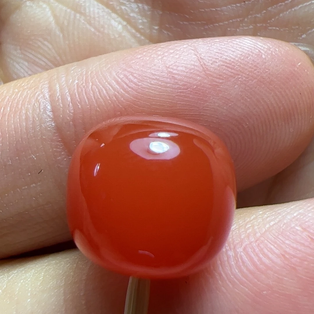 南红玛瑙珠子未镶嵌虾****?