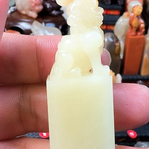 寿山石巧色芙蓉石