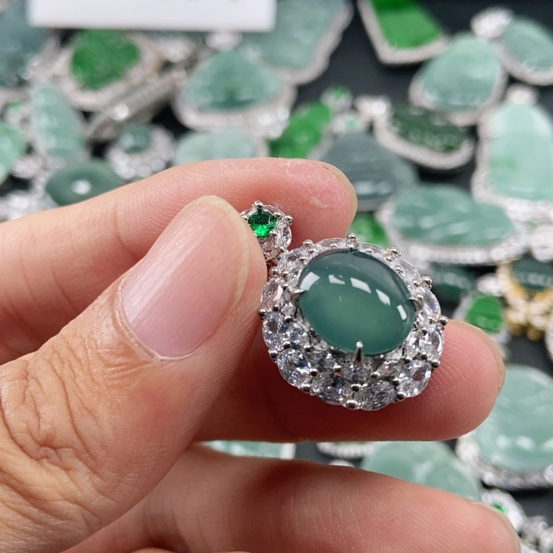 翡翠未镶嵌吊坠(不含链)