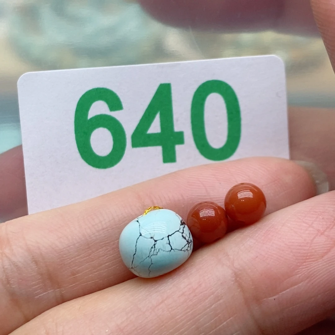 南红玛瑙未镶嵌珠宝奇石