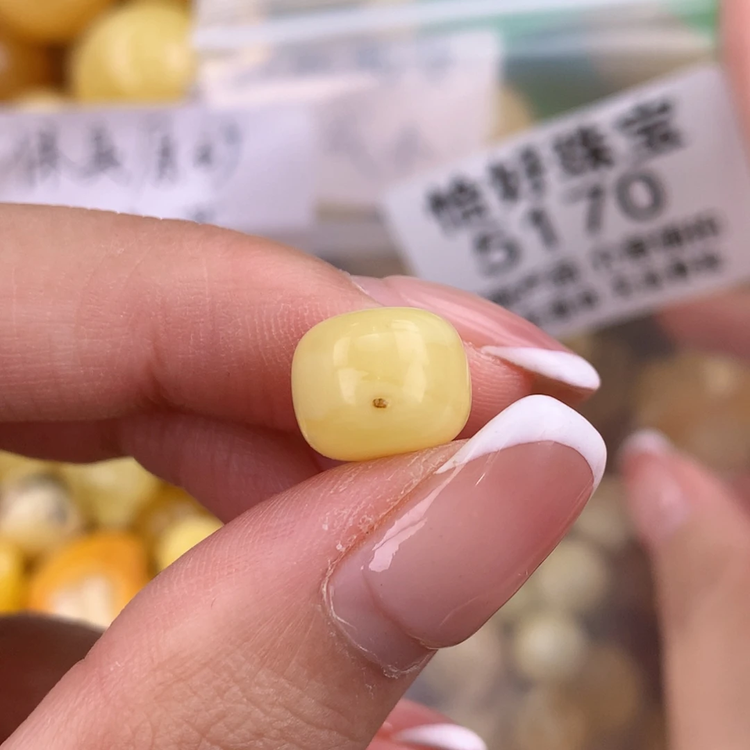 琥珀未镶嵌珠宝奇石11一颗粉