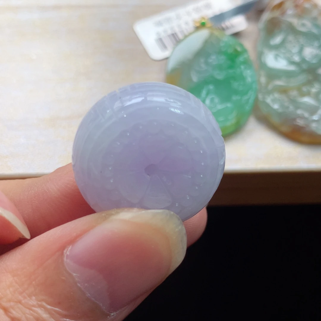 翡翠未镶嵌颈饰吊坠