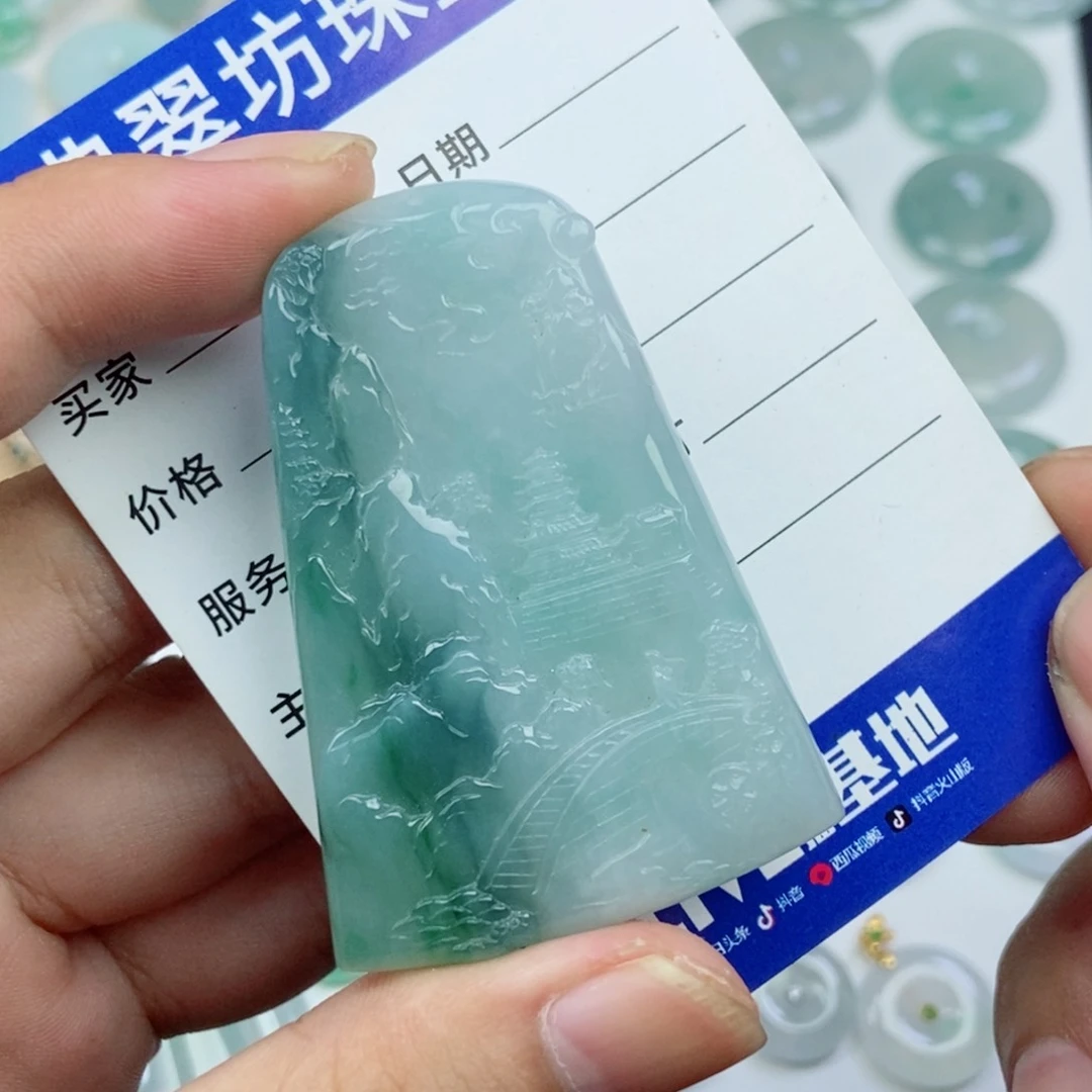 翡翠未镶嵌颈饰翡翠
