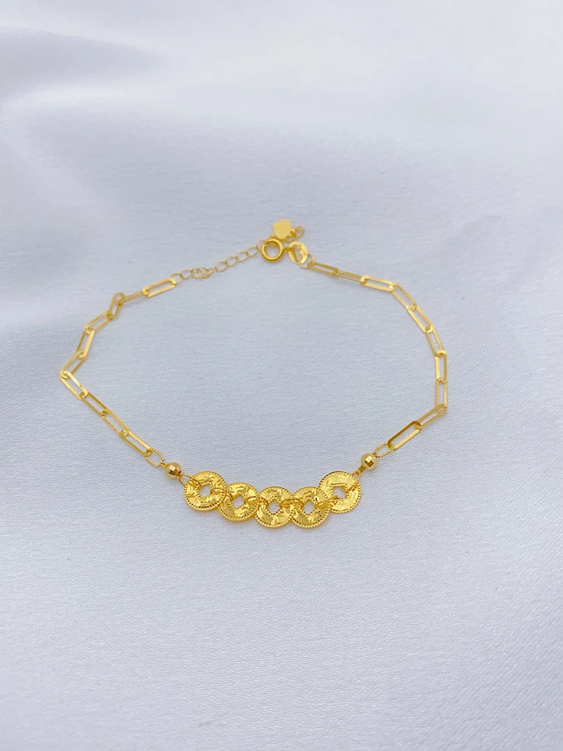 老庙黄金3 金Au750 精工 时尚气质碎碎冰五帝币 手链 轻奢 799