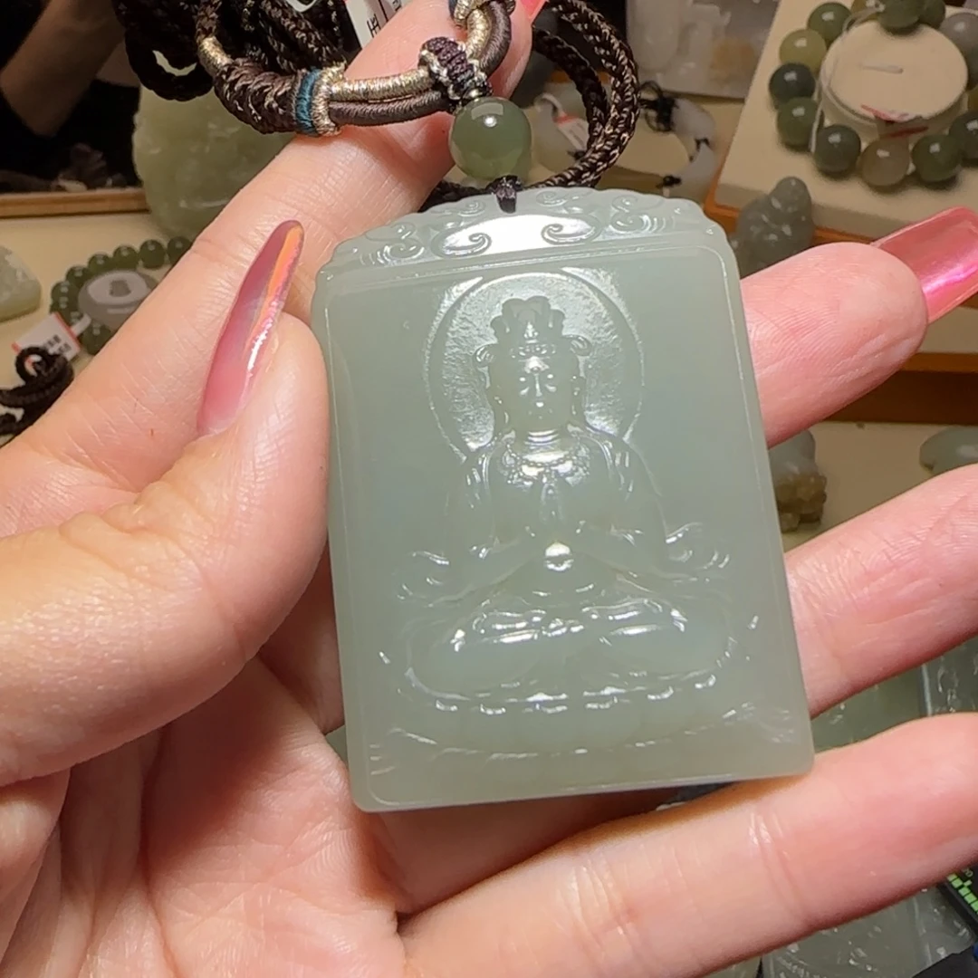 香***斗和田玉未镶嵌颈饰