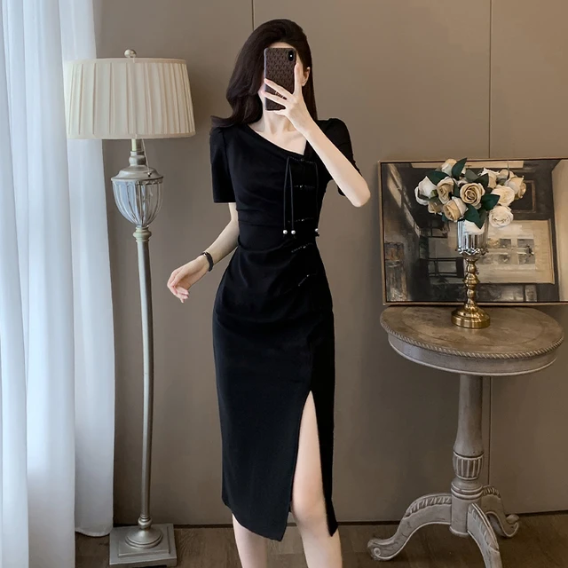 新中式盘扣国风不规则斜领设计连衣裙褶皱收腰显瘦夏季开叉中长款