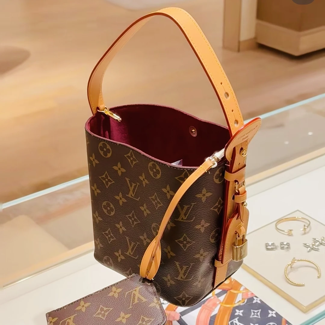 未使用 LouisVuitton/路易威登 可12期 allin bb水桶包 带盒带票