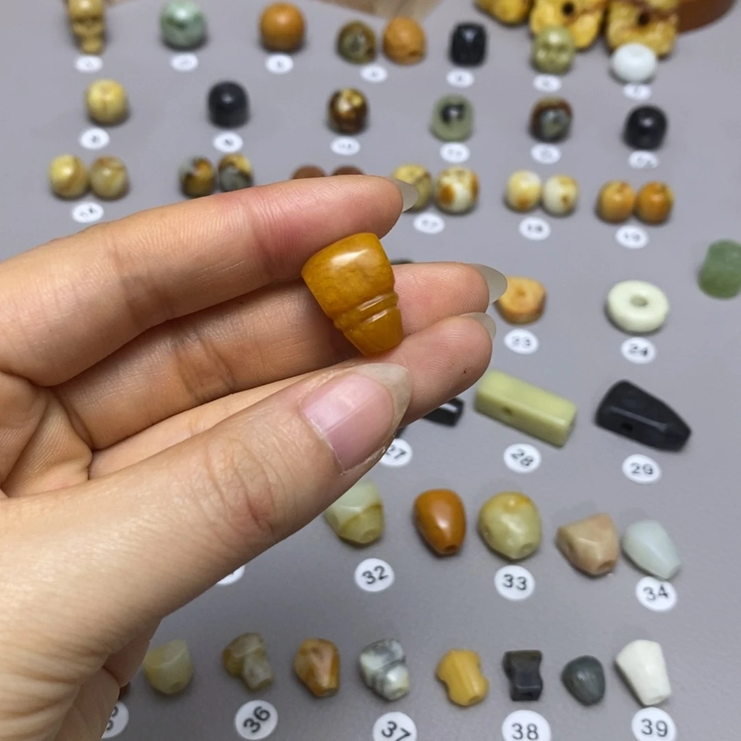 蛇纹石玉配饰合金沧****9