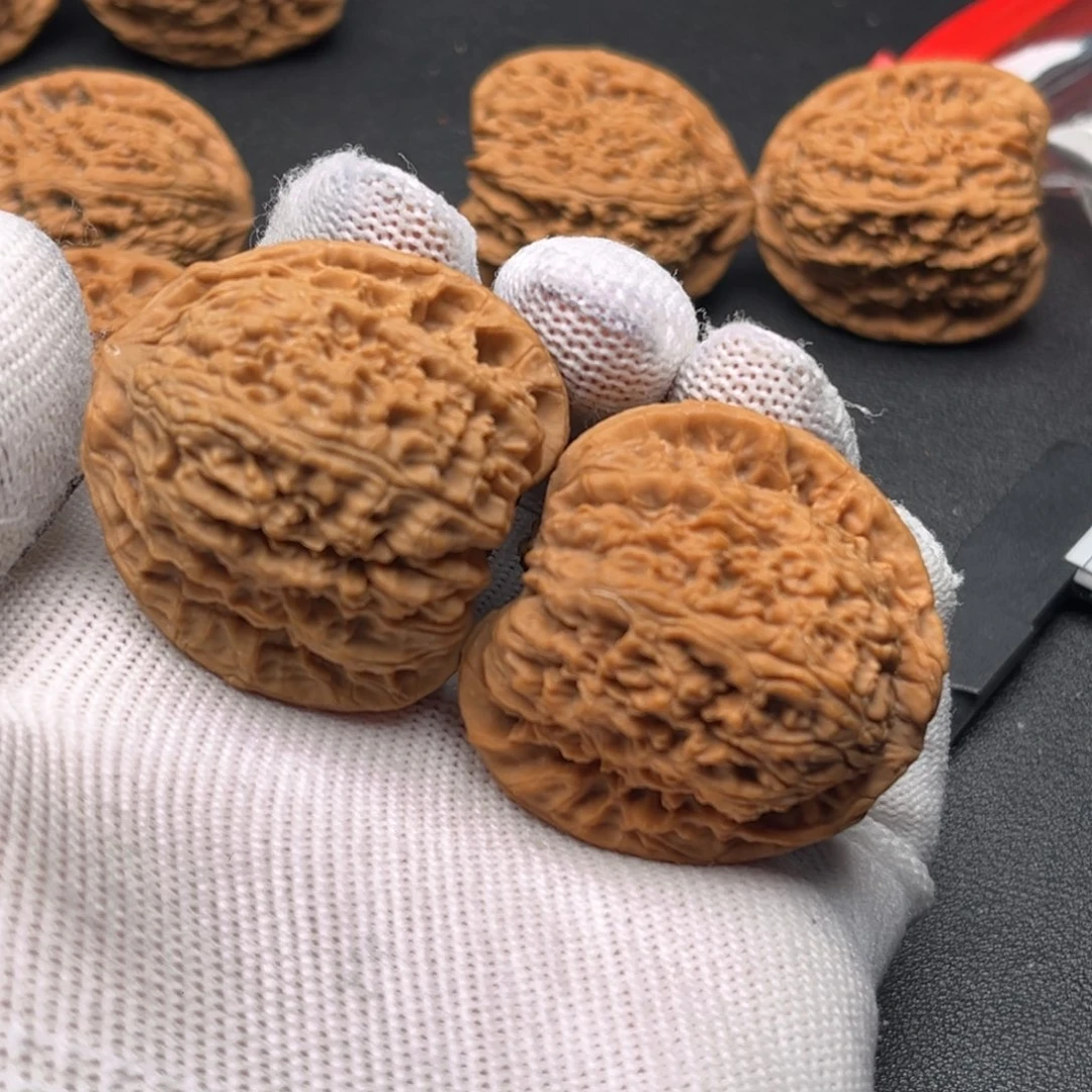 文玩核桃吊坠南疆