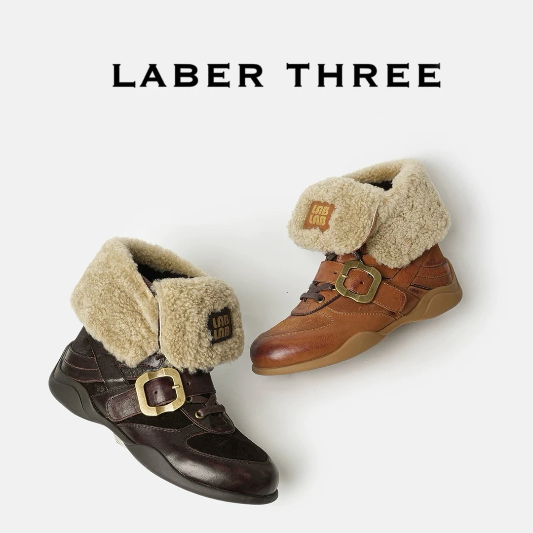 LABER THREE 秋新品焦复古学院毛毛德训靴女扣带设计感时尚短靴