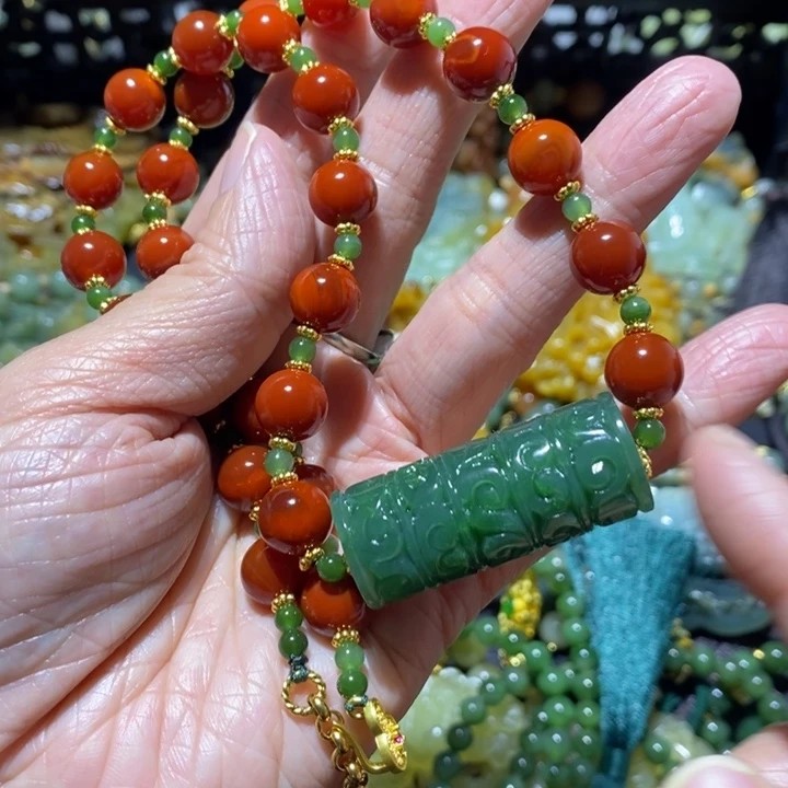 和田玉（碧玉）颈饰未镶嵌