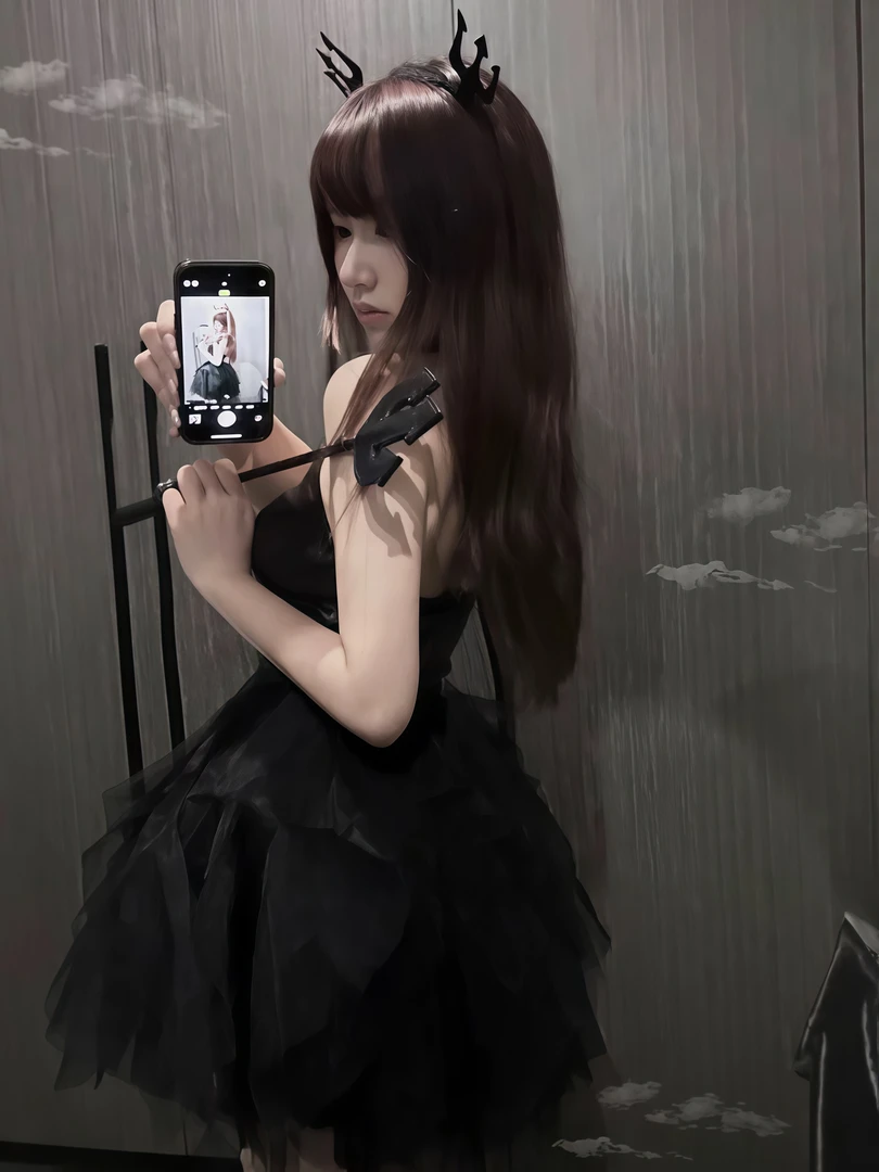 【小野喵】原创万圣节cosplay暗黑酷辣皮裙弹力绑带魔女气质连衣裙