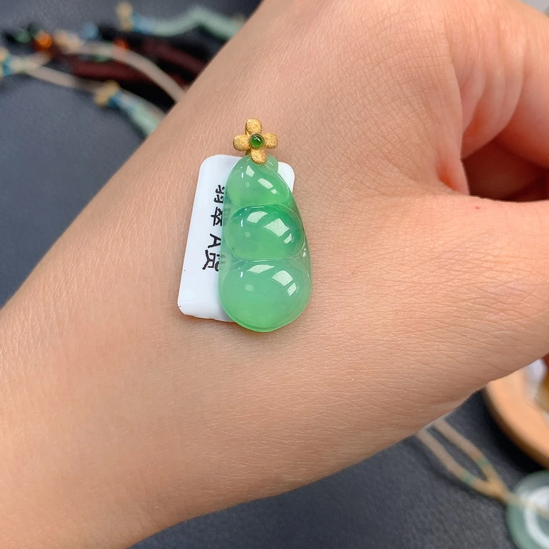 吊坠(不含链)18K金镶嵌翡翠翡翠