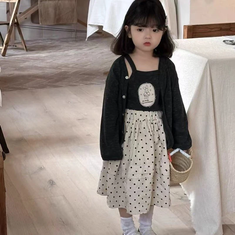 春秋季女童韩系穿搭女宝宝小兔贴布吊带+开衫+波点半身裙可爱套装