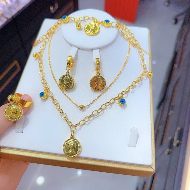 钛钢亚克力项链 爱纳扎尔0529022不易掉色时尚百搭新款四件套