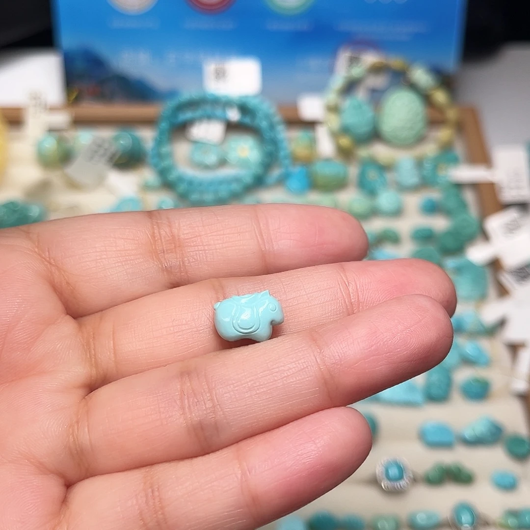 陈***艺绿松石未镶嵌珠宝半成品