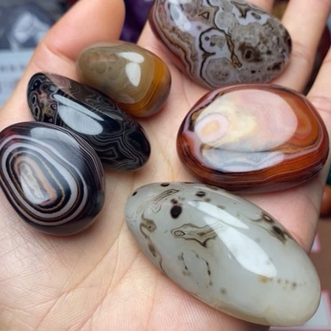 未镶嵌玛瑙/玉髓珠宝奇石左***正打孔不退不换