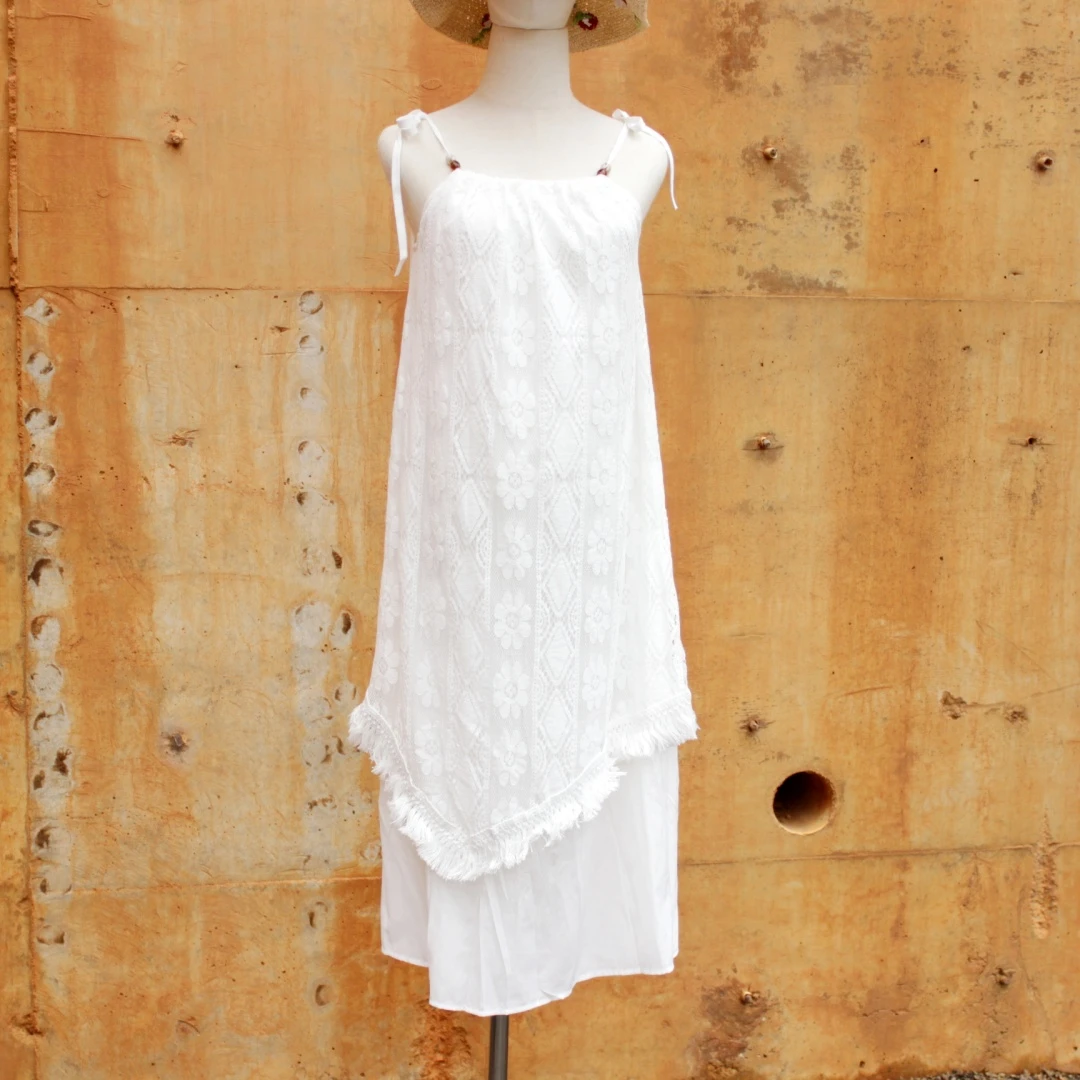 夏季白色森系夏无袖宽松吊带连衣裙法式蕾丝纯色可扎染女生打底裙