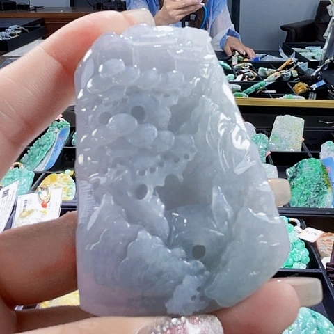 颈饰未镶嵌翡翠一个