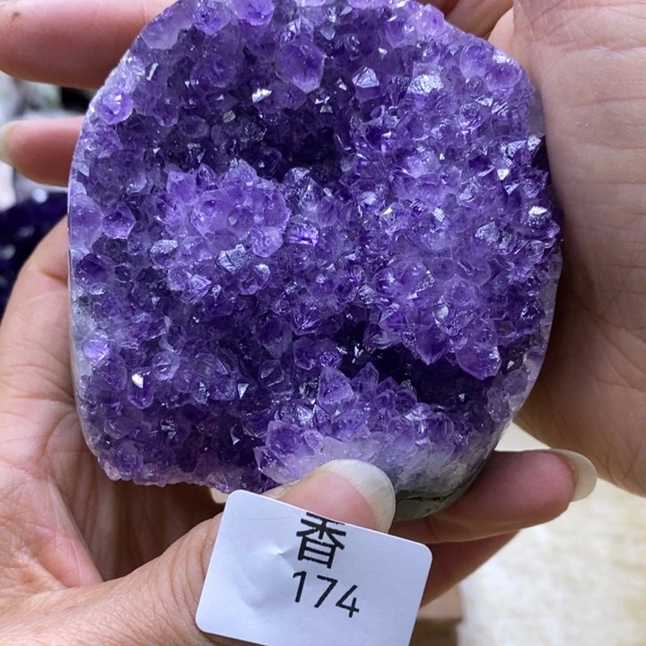 水晶大型摆件（非配饰）未镶嵌